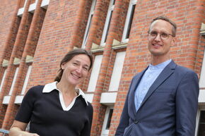 Direktorin Frauke Untiedt und Direktor Philipp Leist der Bücherhallen Hamburg